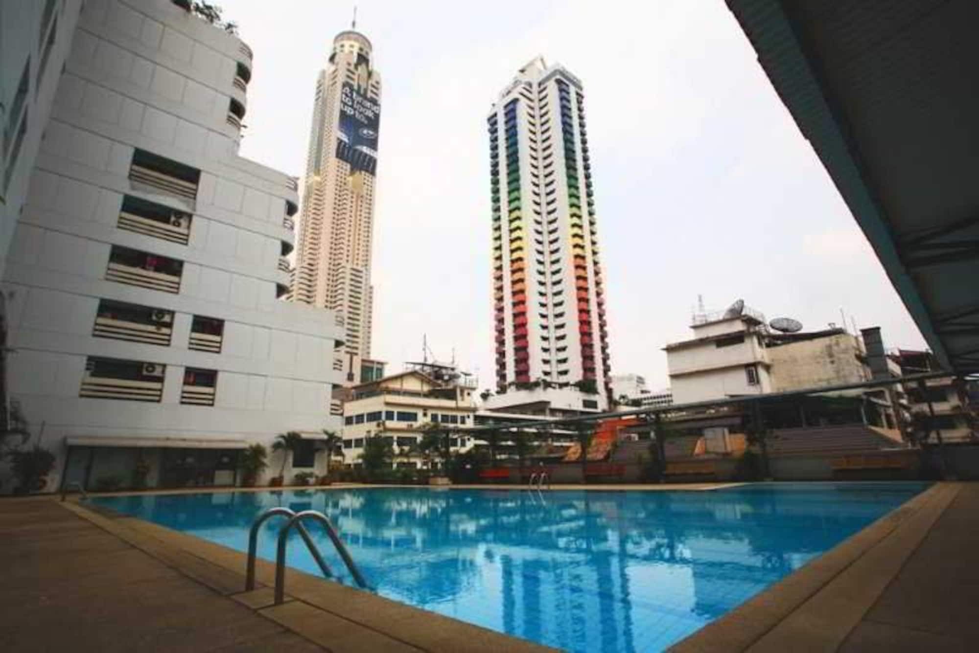 A-2 House Hostel Bangkok Exterior photo